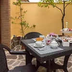 A Casa Di Titty 3*
