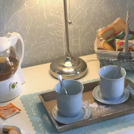 לינה וארוחת בוקר A Casa Di Titty פיומיצ'ינו